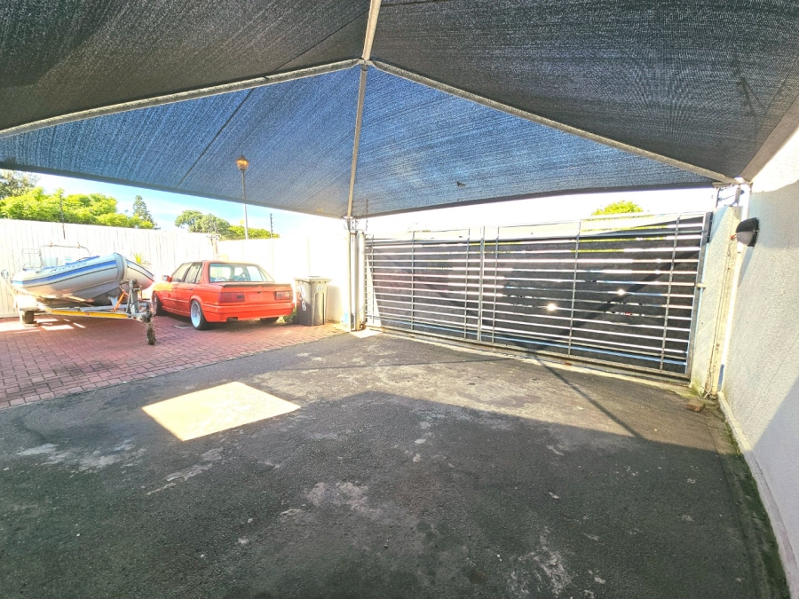 4 Bedroom Property for Sale in Marina Da Gama Western Cape